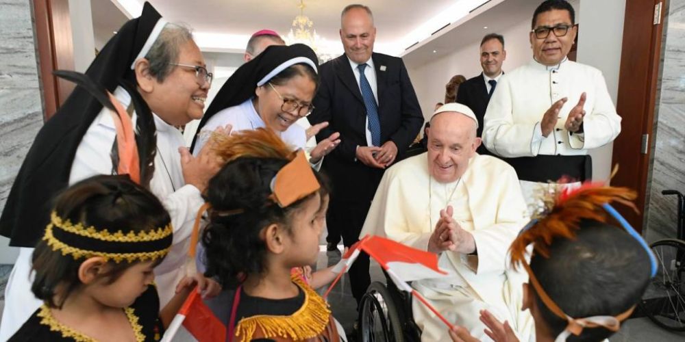 Pope Francis meeting young people in Indonesia