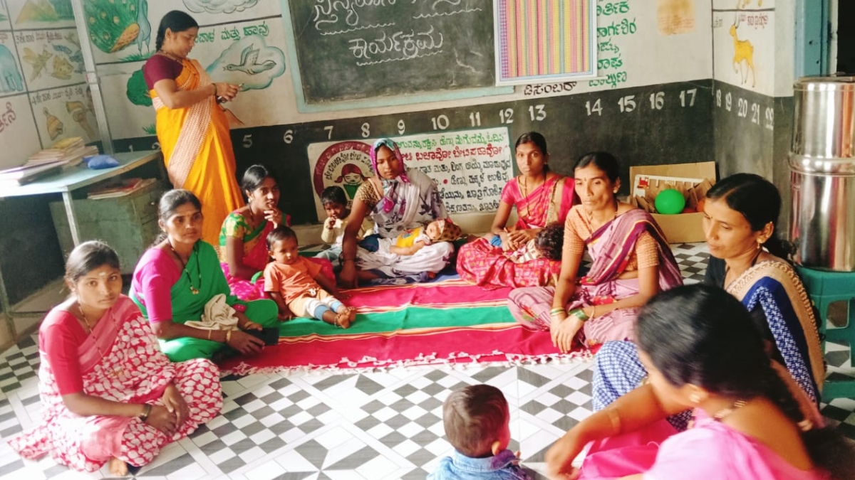 A women's group in India learning about breastfeeding